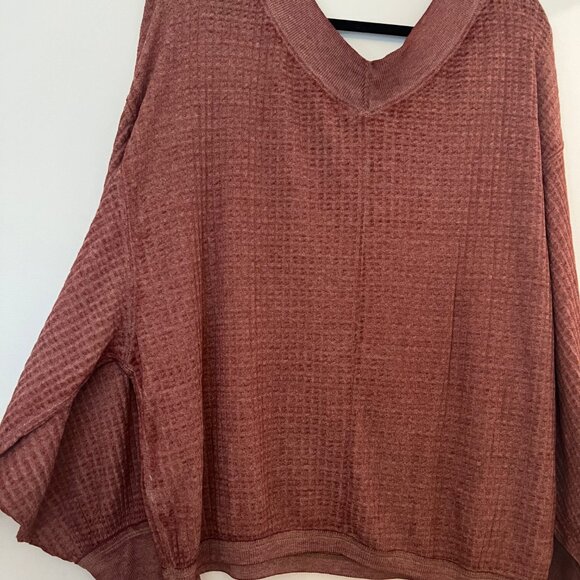 We the Free (Free People) oversized fit thermal henley rust red L - Picture 16 of 16